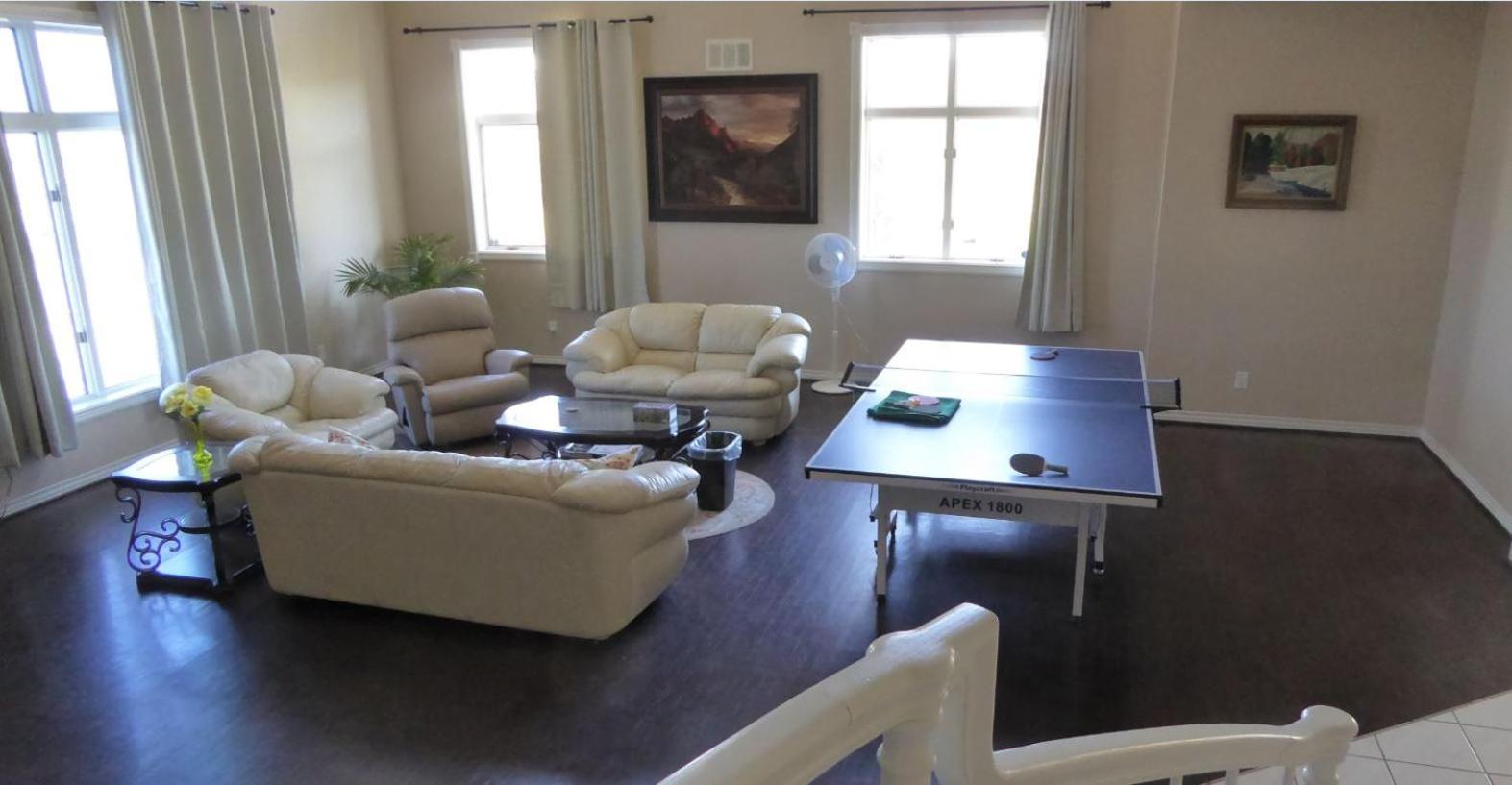 Mansion On The Hill Let 4 Rooms, 5Th Cost Extra Sage Экстерьер фото